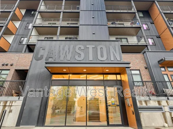 660 Cawston Ave #109, Kelowna, BC V1Y 9M1