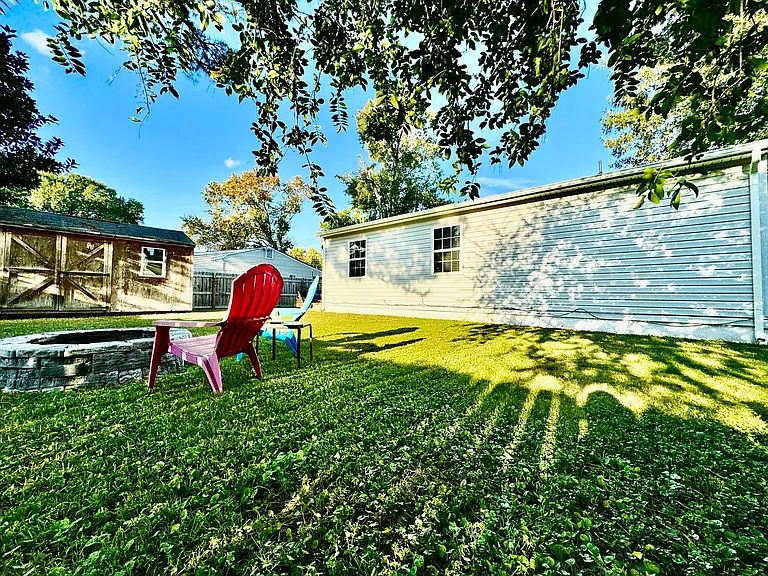 517 Aragona Blvd — Photo 2