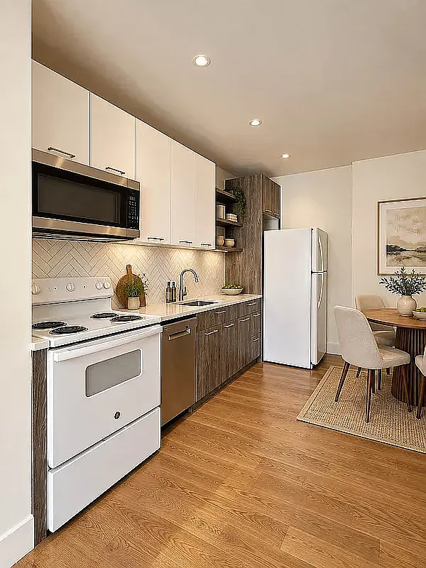 764 East 31st Street — Photo 2