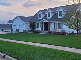 850 Gottsch Dr, Arlington, NE 68002