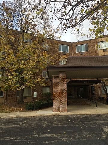 1st image of 1880 Bonnie Ln APT 321