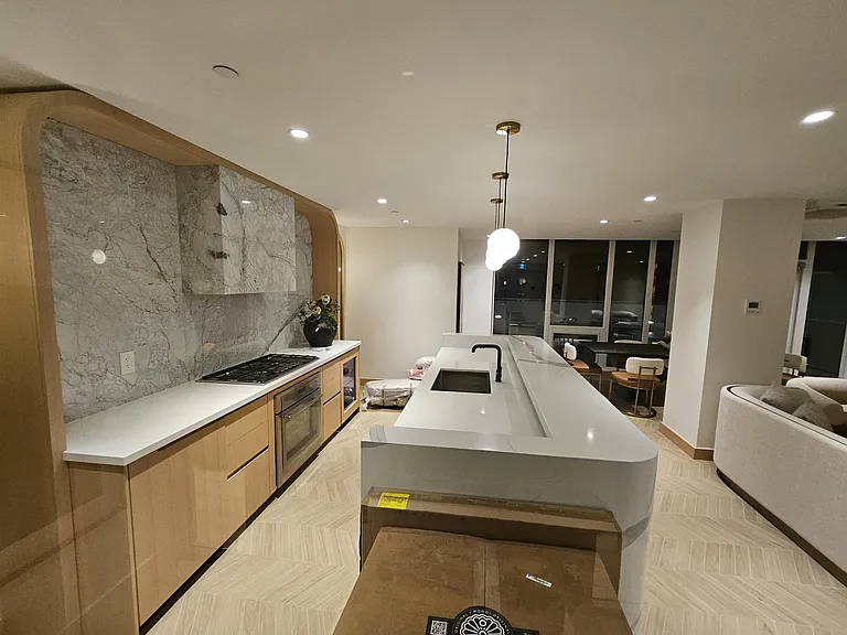 1342 Johnston Rd #403 — Photo 17