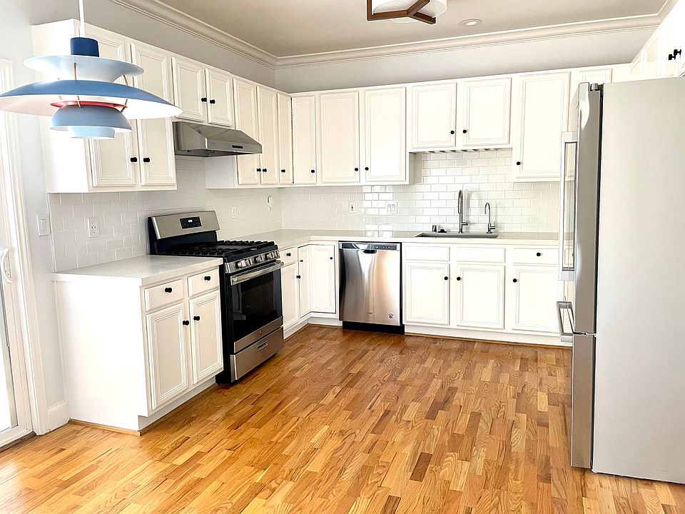 1st image of 1273 El Camino Real APT 2