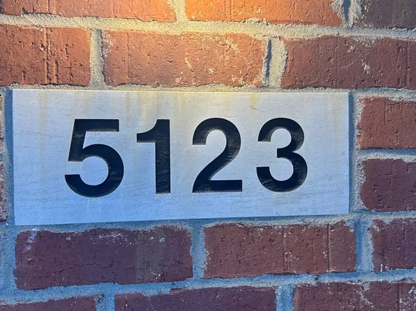 5123 Keegan Way, Louisville, KY 40291