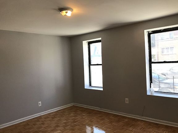 4th image of 210 W 262nd St APT 1L