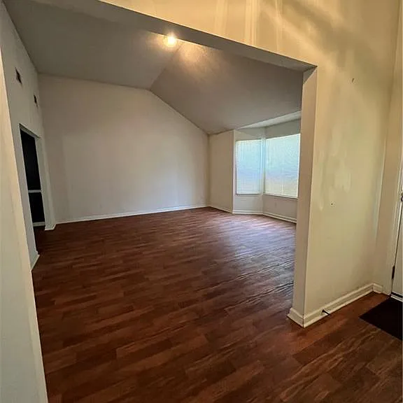 5420 Sapphire Cir — Photo 7