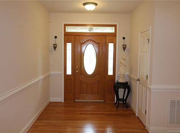 2nd image of 145 Saddlewood Ln #4