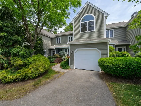 281 Bishops Forest Dr #281, Waltham, MA 02452