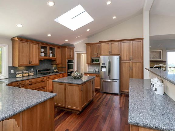 5th image of 25179 La Loma Dr