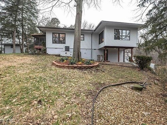 2nd image of 33 Dalton Dr