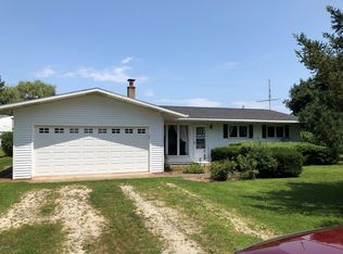 22174 S River Rd, Centreville, MI 49032