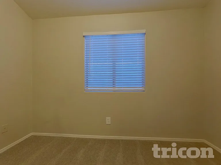 24832 W Kowalsky Ln — Photo 12