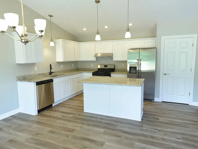 7454 Eden Close — Photo 5