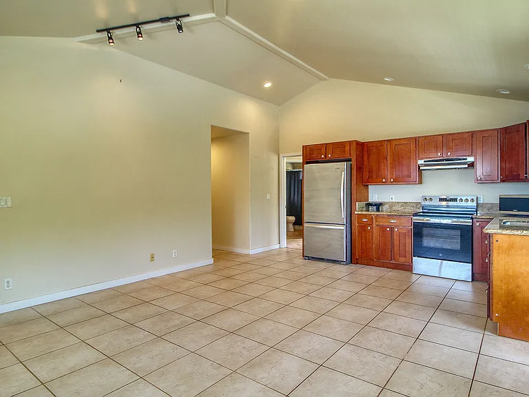 4632 Laukona St #B — Photo 4