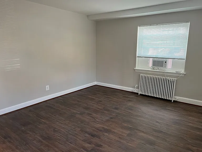 40 N. Summit Avenue — Photo 5