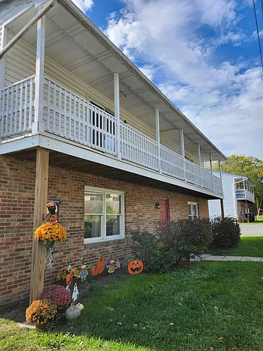 881 Newtown Ct #6 Photo 1