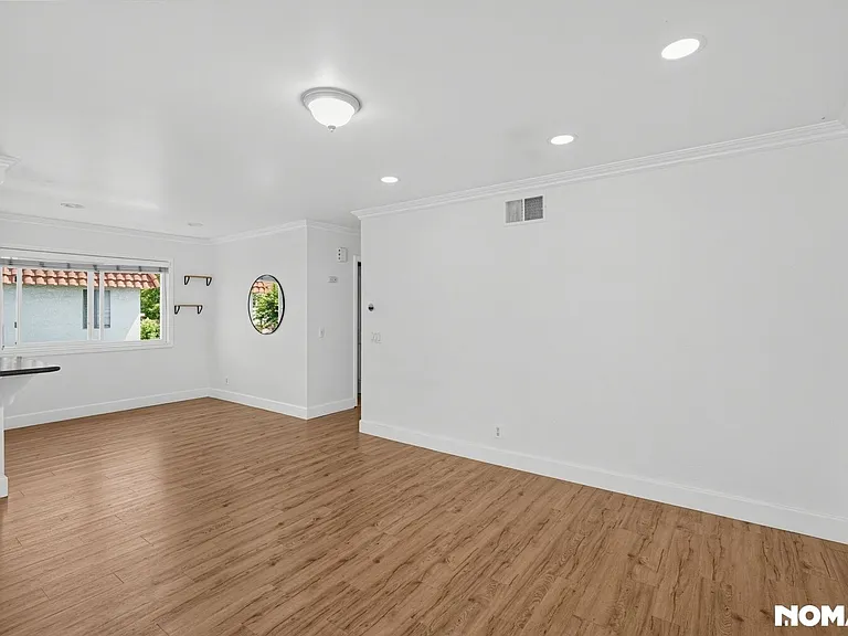 22811 Malaga Way — Photo 12