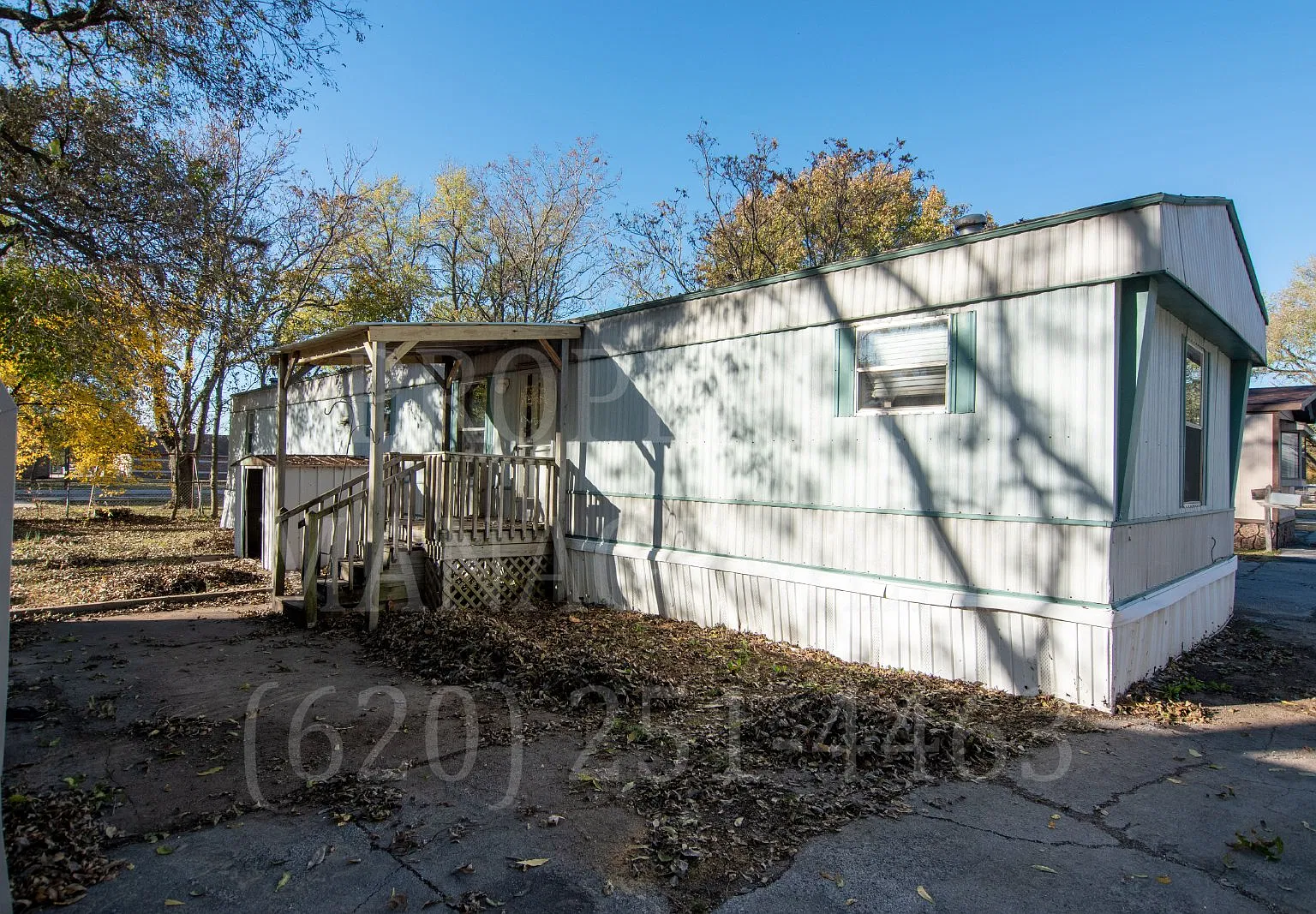 3 bed, 2.0 bath, 900 sqft, $900 — Photo 1