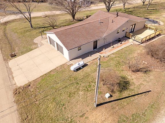 5th image of 72 McCoy Rd