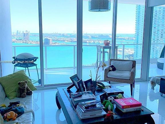 4th image of 2020 N Bayshore Dr APT 2505