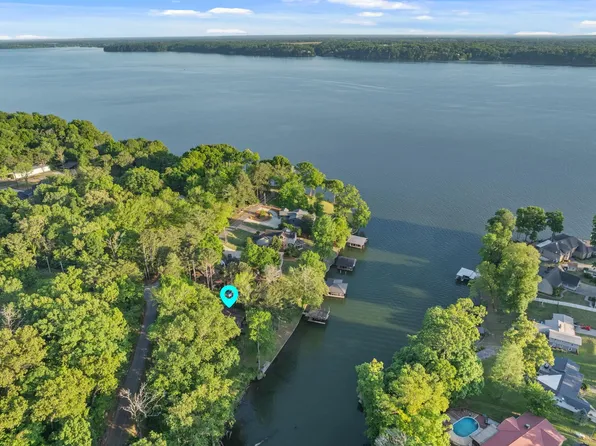 240 Holland Dr, Killen, AL 35645