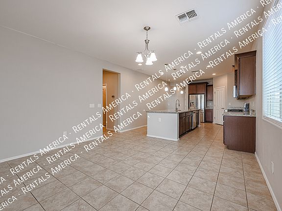 3rd image of 41587 W Anne Ln