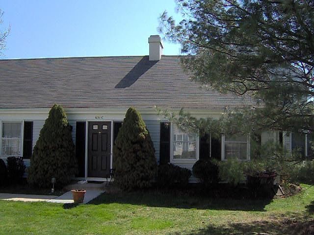 1st image of 651C Yale Way