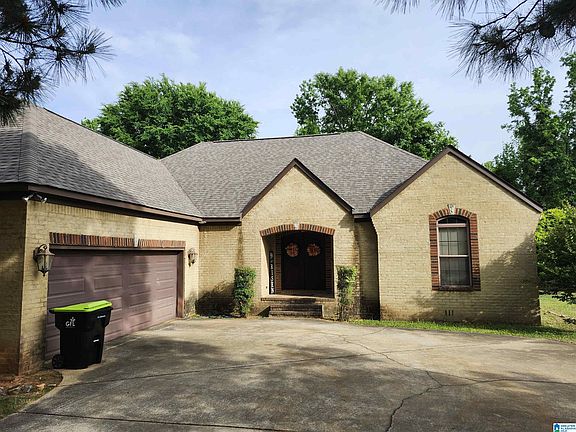 2nd image of 562 Pinecrest Rd