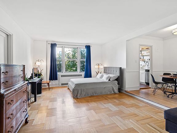 2nd image of 225 Park Pl #3GR