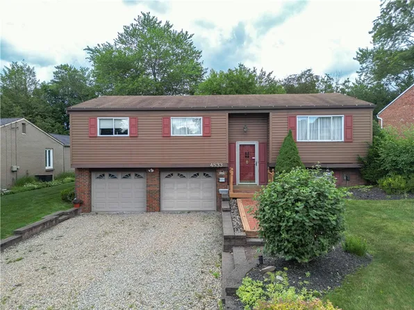 4833 Havana Dr, Pittsburgh, PA 15239