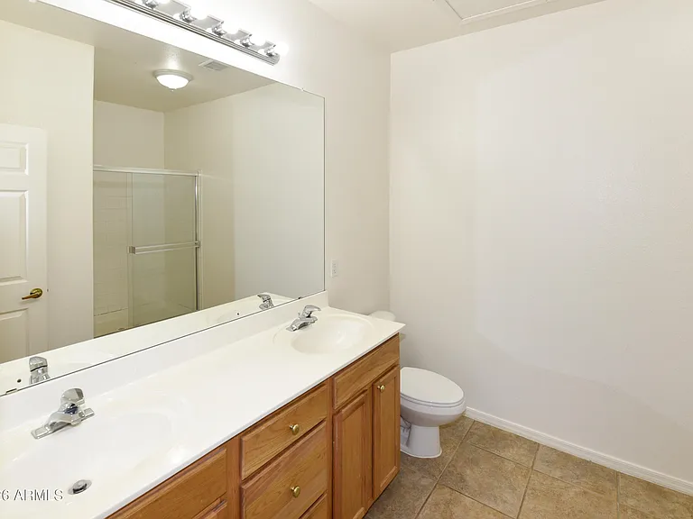 1335 E June St #213 — Photo 14