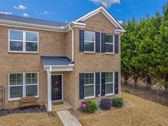 2nd image of 339 Village Boundary