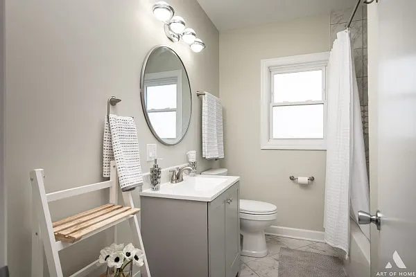 3 bed, 1.5 bath, 1400 sqft, $7,700 — Photo 3