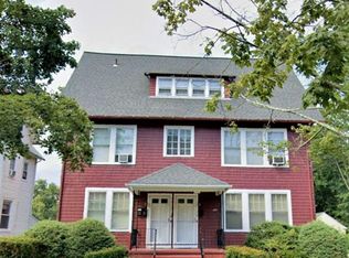 829 Edgewood Ave, New Haven, CT 06515