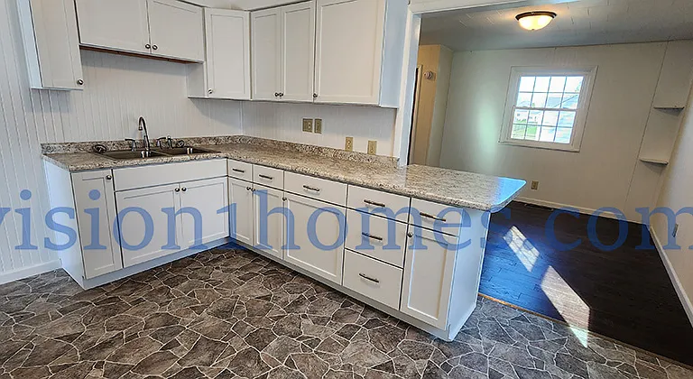 2076 W Wayne St — Photo 12