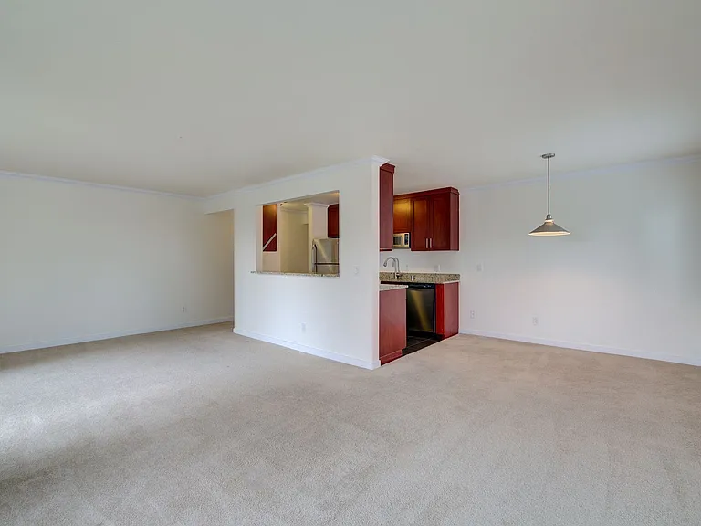 11525 Greenwood Ave N #401 — Photo 9