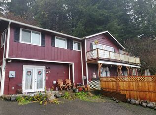 946 S Hill Dr, Reedsport, OR 97467