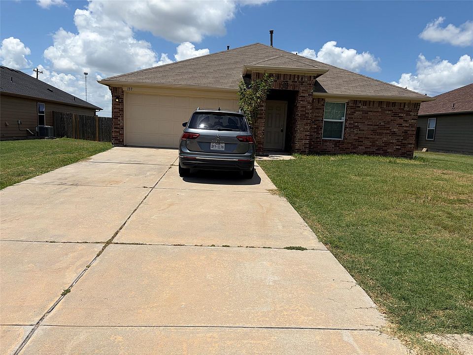 1st image of 137 Rafe Ct