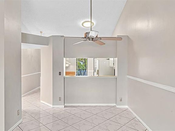 5th image of 5532 Courtyard Dr #5532