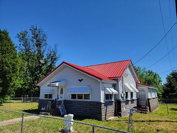 3rd image of 1401 E Broadway Street