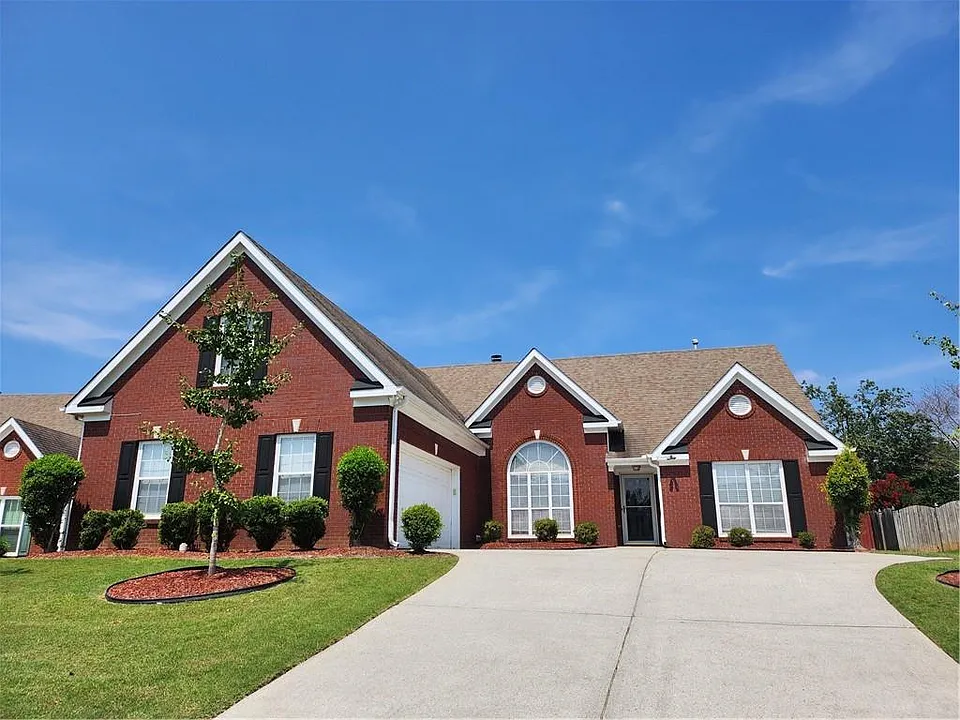 456 Canterbury Place Dr