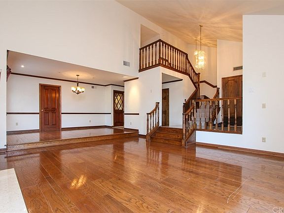 5th image of 19500 Braewood Dr