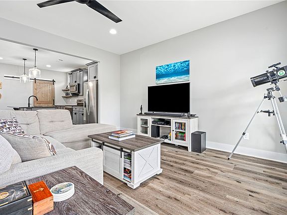 5th image of 3145 Bottleway Way