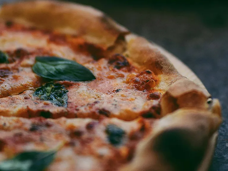 Satisfy Your Cravings with Nearby Dining Options at Pearl Flagler Village