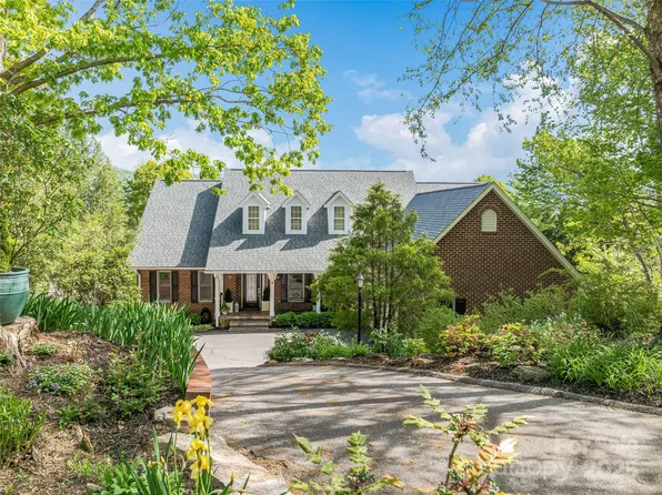 50 Hillcrest Dr, Weaverville, NC 28787