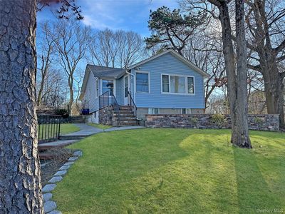 69 Hill Drive, Riverhead, NY, 11901