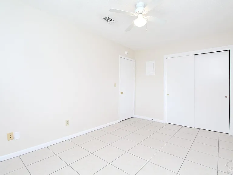 5301 Broad St — Photo 6