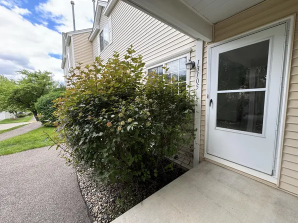 13105 Murdock Ter, Eden Prairie, MN 55347