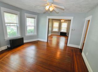 120 10th St #1, Providence, RI 02906