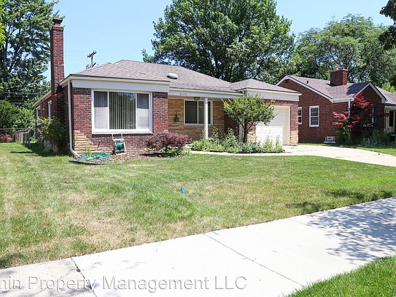2nd image of 21119 Lancaster St